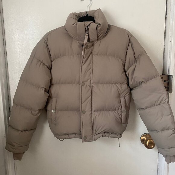 Aritzia TNA Super Puff Shorty - Modern Taupe - Picture 2 of 3